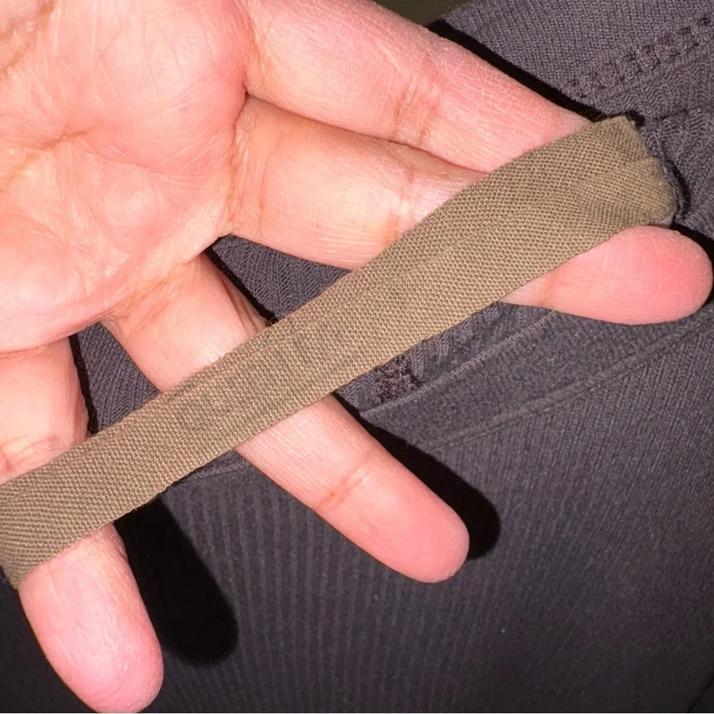 Olmar and Mirta Charcoal Top - Picture 5 of 7